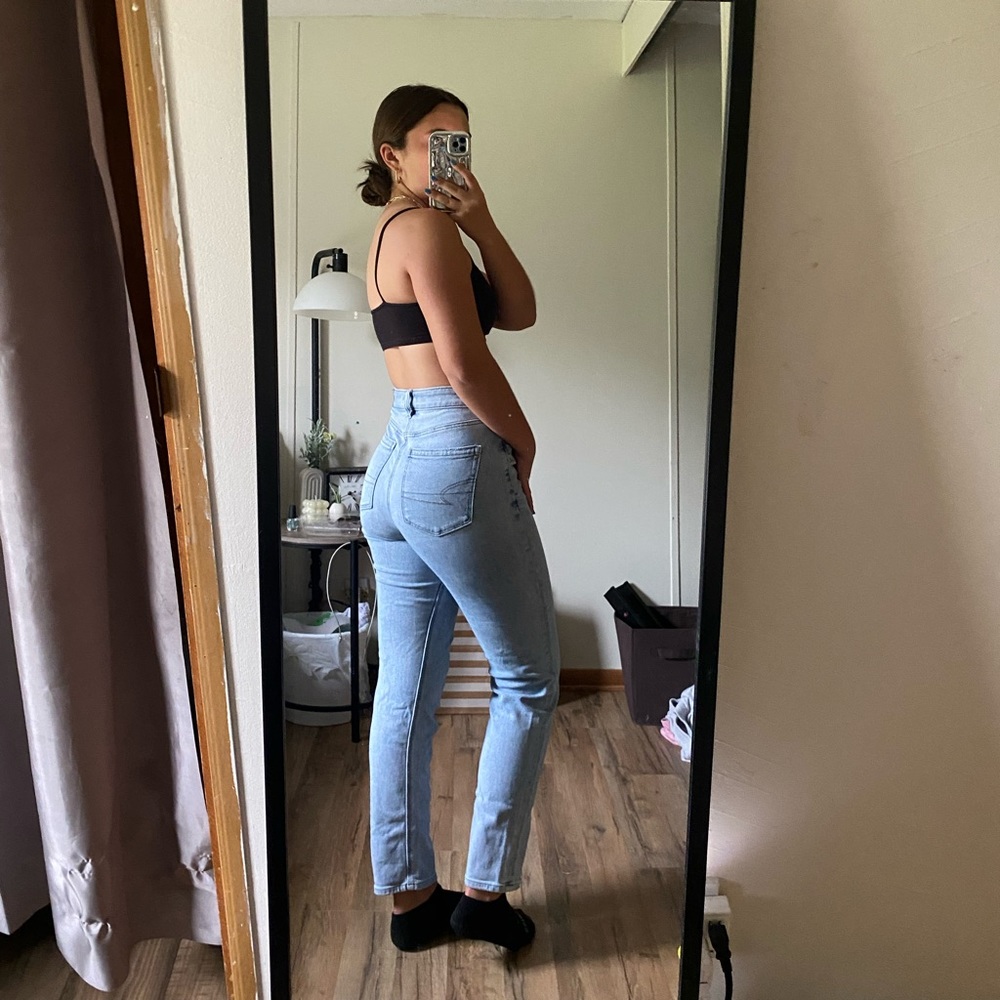 American Eagle mom straight jean - size 2
